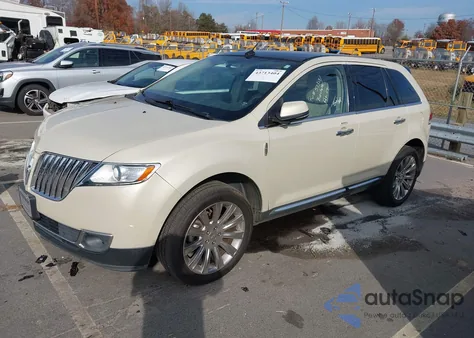2015 Lincoln Mkx z USA, uszkodzony, nr VIN 2LMDJ6JK3FBL30854